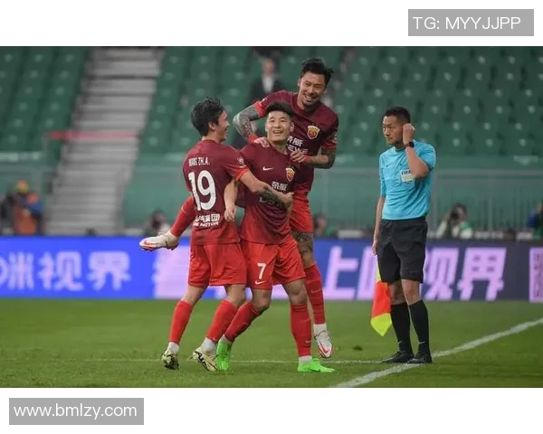 杭州足球队意识提升显著创新高引领全国足球发展新潮流 杭州足球队意识提升显著创新高引领全国足球发展新潮流