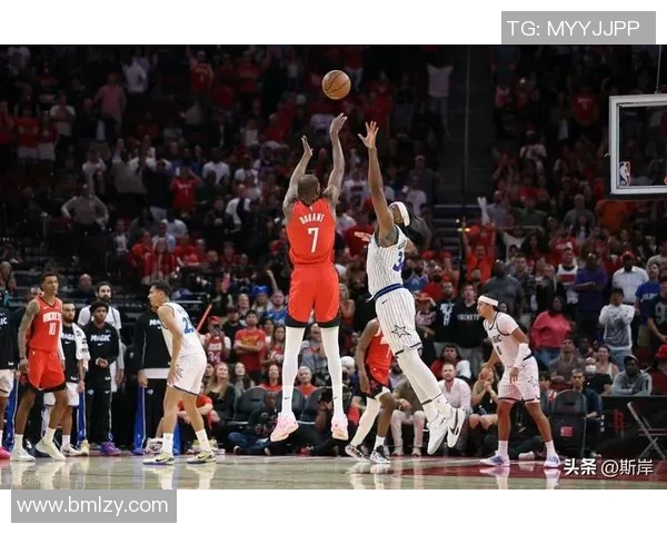 1995年NBA总决赛火箭队与魔术队的经典对决回顾与分析 1995年NBA总决赛火箭队与魔术队的经典对决回顾与分析