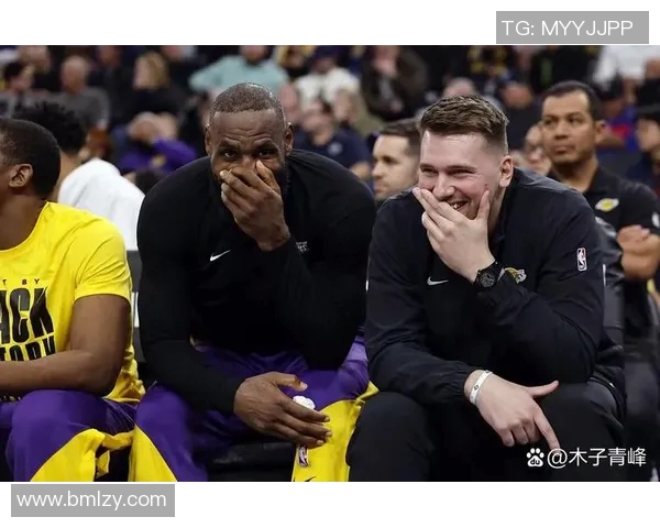 2008年湖人对阵骑士的经典对决回顾与赛季精彩瞬间分析