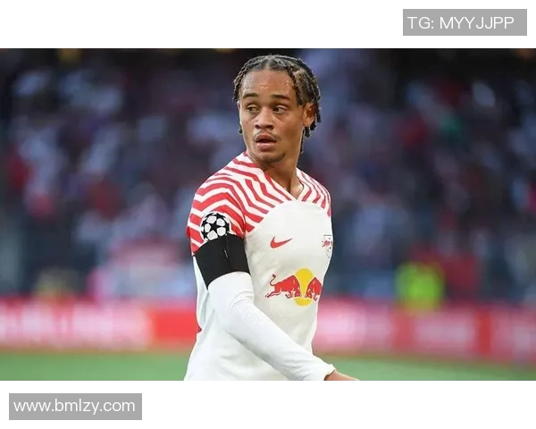 哈维西蒙斯的崛起之路:从青训天才到职业足球新星的奋斗故事